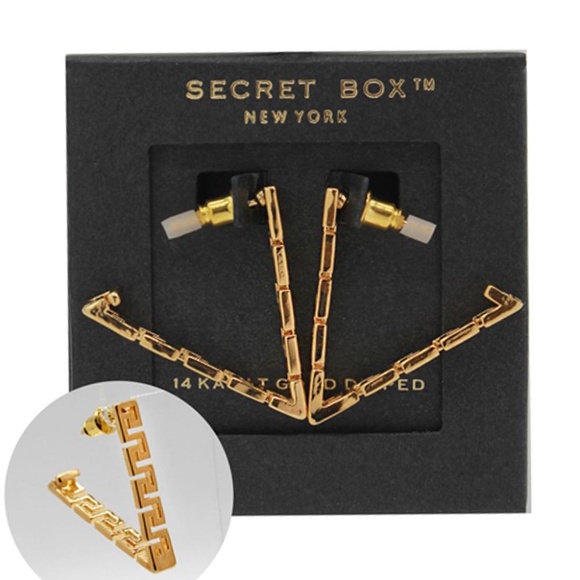 SECRET BOX NEW YORK 14K GOLD DIPPED GREEK PATTERN TRIANGLE  HOOP EARRING  (W) - Picture 1 of 1
